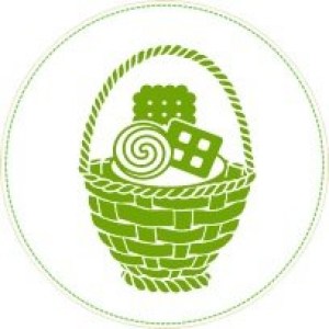 Оригинальная корзина с разными сладостями в Якутске